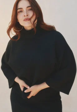 Boxy Three Quarter Sleeve Turtleneck