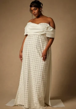 Bridal by ELOQUII Embellished Column Gown With Train