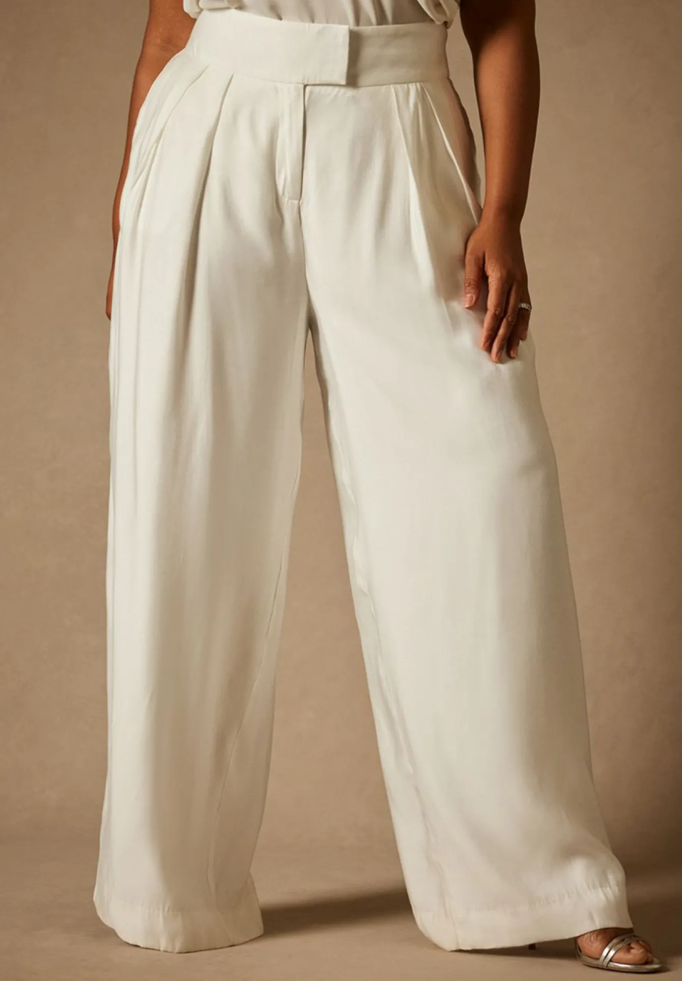 Bridal by ELOQUII Wide Leg Pant