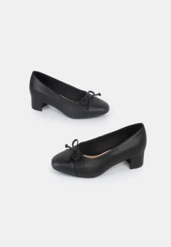 Greta Toe Cap Ballet Pump