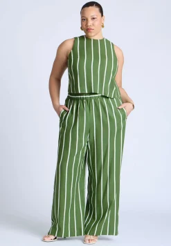 Linen Blend Boxy Scoop Neck Crop Tank